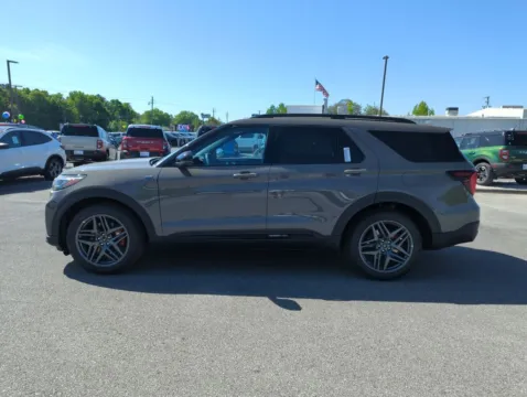 More photos of 2026 Ford Explorer ST-Line at Step One Ford Crestview, FL