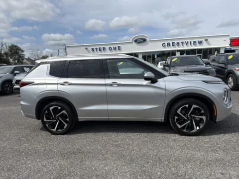 More photos of 2024 Mitsubishi Outlander SEL at Step One Ford Crestview, FL