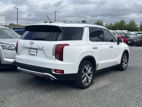 More photos of 2022 Hyundai Palisade SEL at Step One Ford Crestview, FL