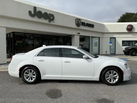 More photos of 2022 Chrysler 300 Touring at Step One Ford Crestview, FL