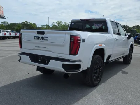More photos of 2025 GMC Sierra 2500HD Denali Ultimate at Step One Ford Crestview, FL