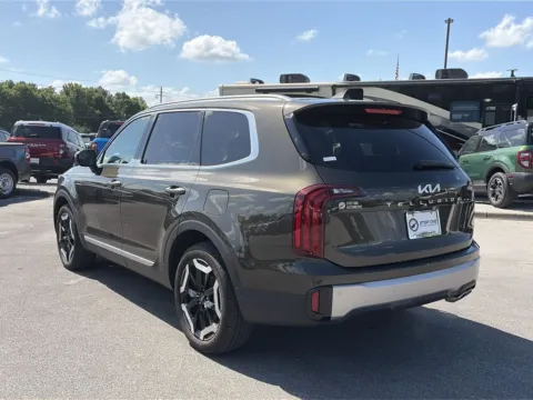 More photos of 2025 Kia Telluride S at Step One Ford Crestview, FL