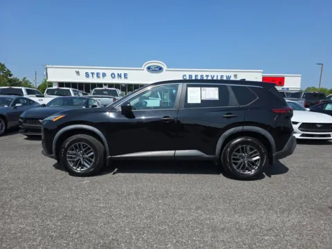 More photos of 2021 Nissan Rogue S at Step One Ford Crestview, FL