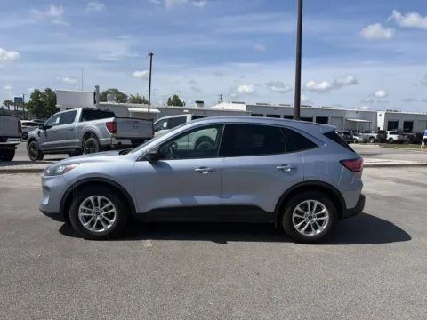 More photos of 2022 Ford Escape SE at Step One Ford Crestview, FL