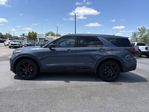 More photos of 2021 Ford Explorer ST at Step One Ford Crestview, FL