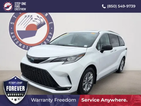 White 2022 Toyota Sienna XSE for sale in Crestview, FL