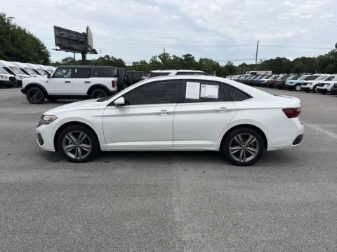 More photos of 2023 Volkswagen Jetta 1.5T SE at Step One Ford Crestview, FL