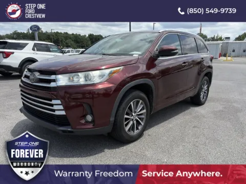 Red 2018 Toyota Highlander XLE for sale in Crestview, FL
