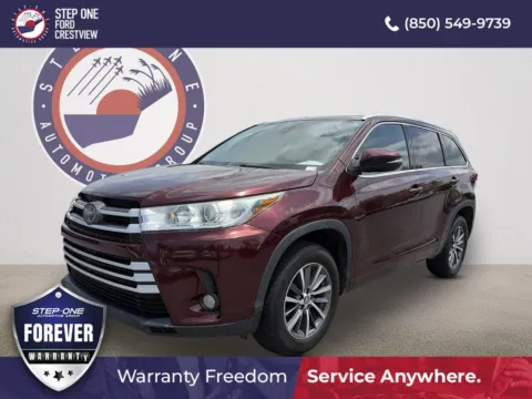 Red 2018 Toyota Highlander XLE for sale in Crestview, FL