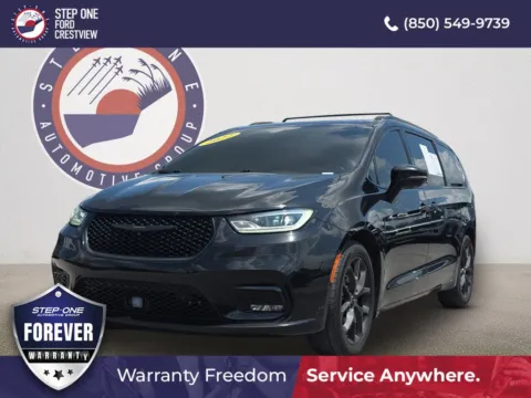 Black 2022 Chrysler Pacifica Limited for sale in Crestview, FL