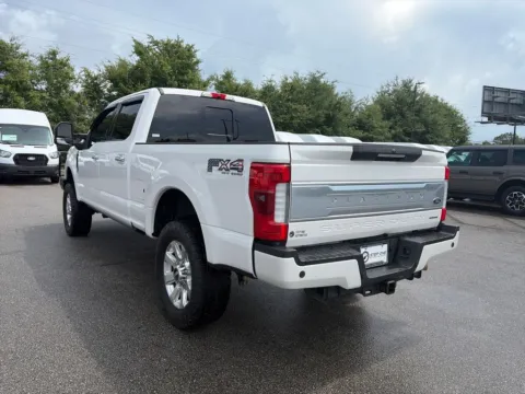 More photos of 2017 Ford F-250SD Platinum at Step One Ford Crestview, FL