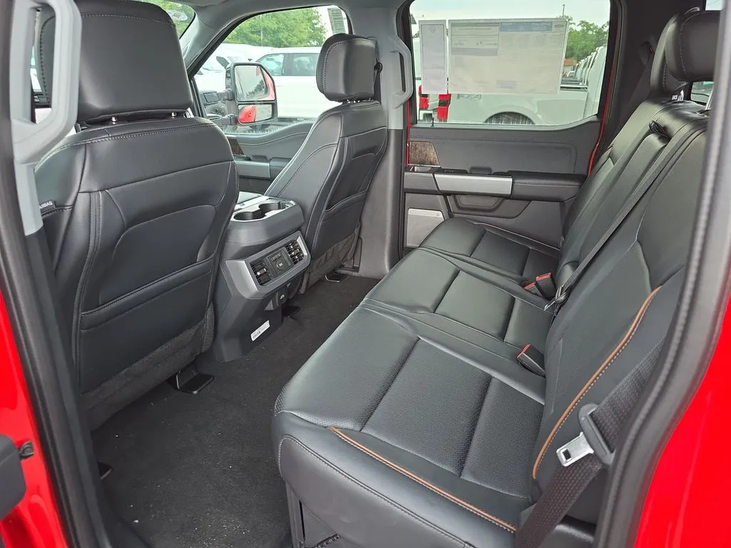 2026 Ford F-350 Super Duty Lariat - Photo 31