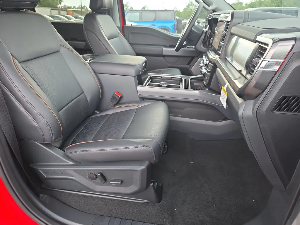 2026 Ford F-350 Super Duty Lariat - Photo 35
