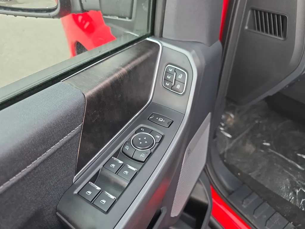 2026 Ford F-350 Super Duty Lariat - Photo 18