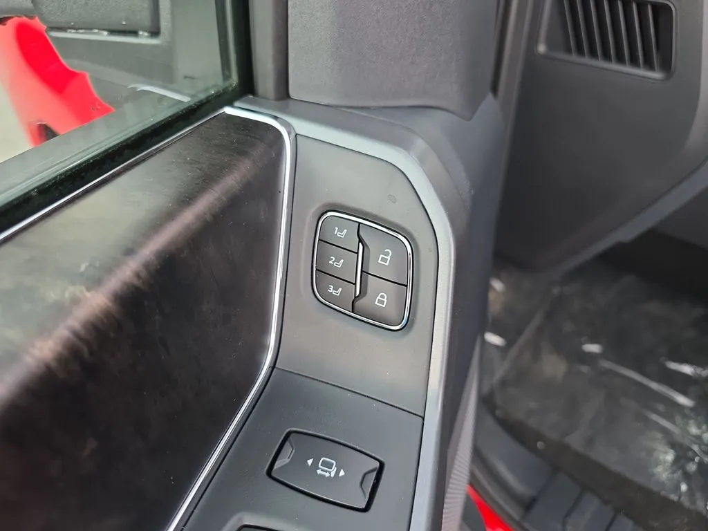 2026 Ford F-350 Super Duty Lariat - Photo 19