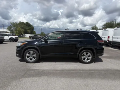 More photos of 2016 Toyota Highlander Limited at Step One Ford Crestview, FL