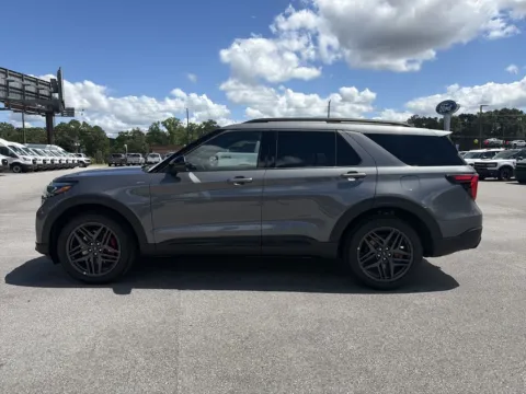 More photos of 2026 Ford Explorer ST-Line at Step One Ford Crestview, FL