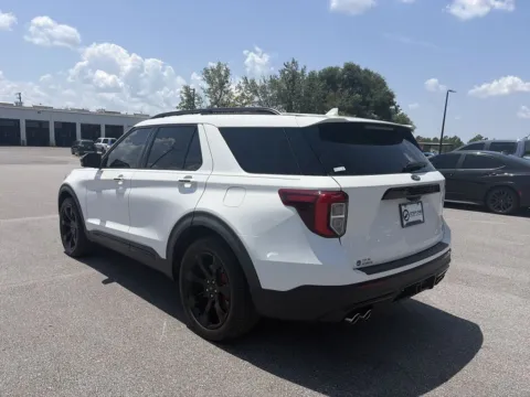 More photos of 2021 Ford Explorer ST at Step One Ford Crestview, FL