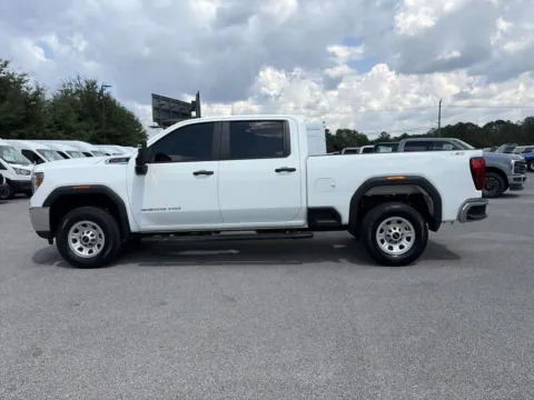 More photos of 2022 GMC Sierra 3500 HD Pro at Step One Ford Crestview, FL
