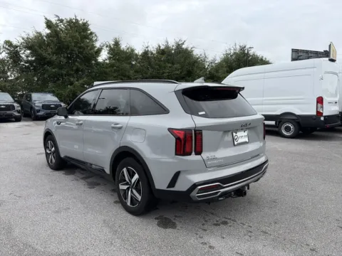 More photos of 2023 Kia Sorento EX at Step One Ford Crestview, FL