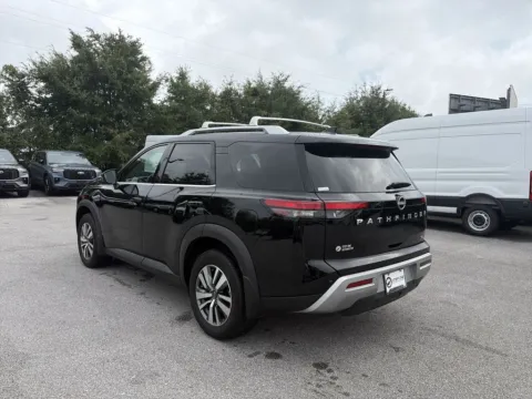 More photos of 2025 Nissan Pathfinder SL at Step One Ford Crestview, FL