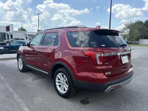 More photos of 2017 Ford Explorer XLT at Step One Ford Crestview, FL