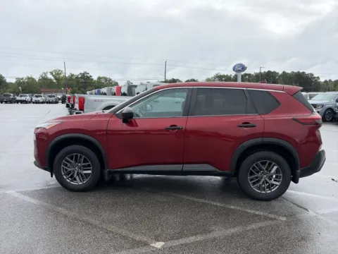 More photos of 2021 Nissan Rogue S at Step One Ford Crestview, FL