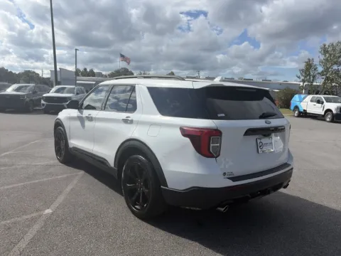 More photos of 2024 Ford Explorer ST-Line at Step One Ford Crestview, FL