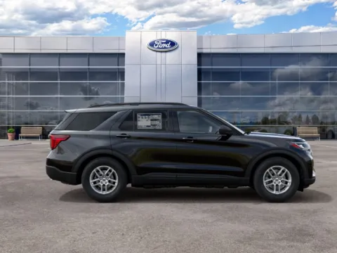 More photos of 2027 Ford Explorer Active at Step One Ford Crestview, FL