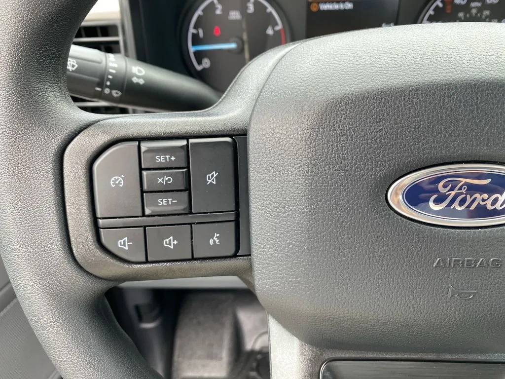 2025 Ford F-350 Super Duty XL - Photo 20