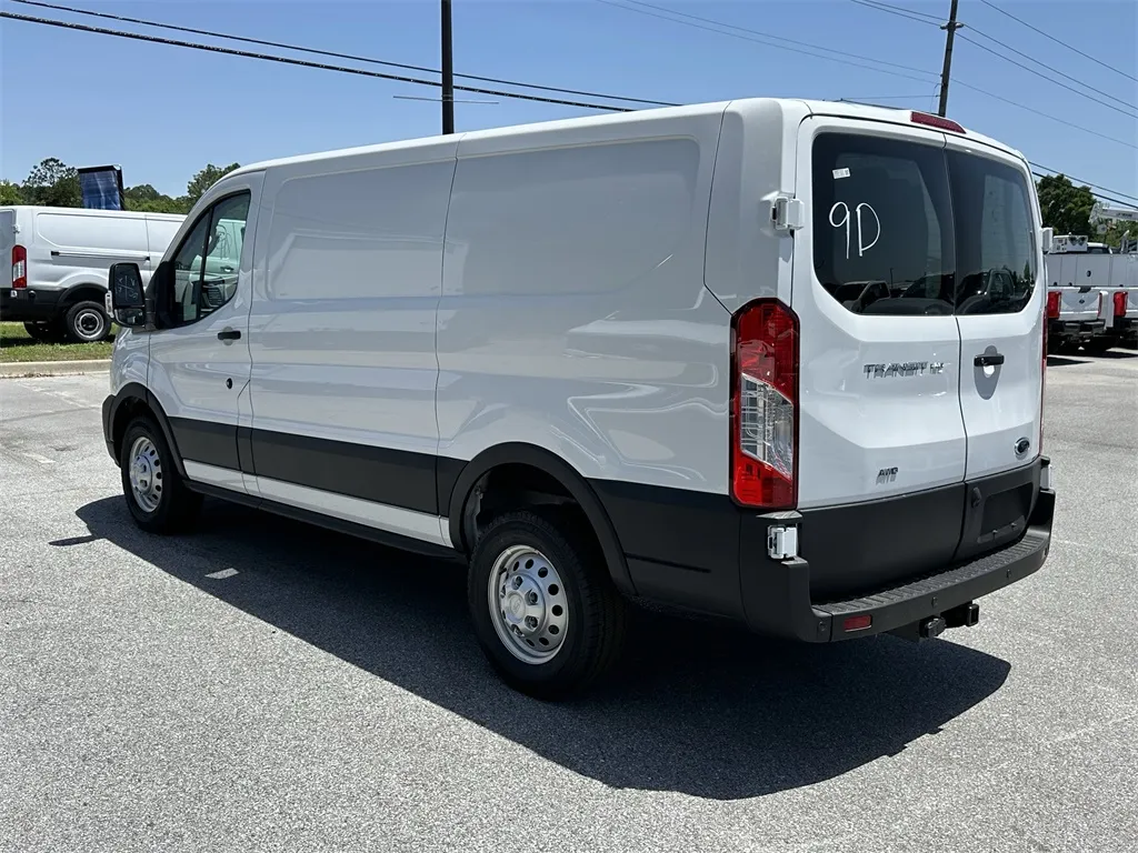 2025 Ford Transit Cargo Van photo 3