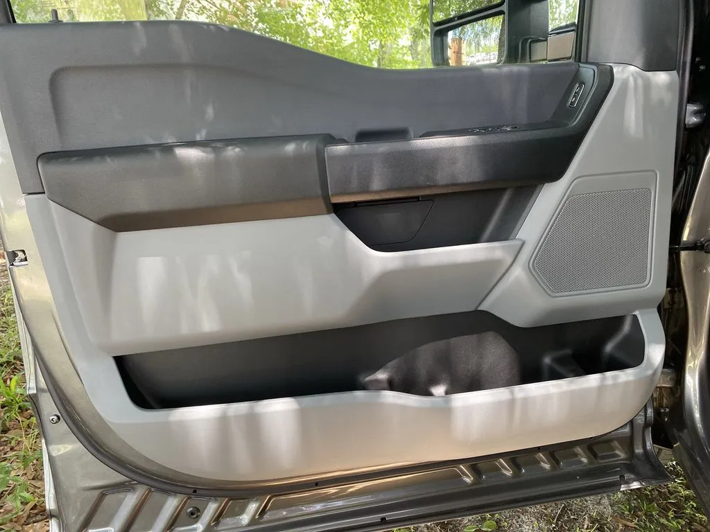 2025 Ford F-350 Super Duty XL - Photo 11
