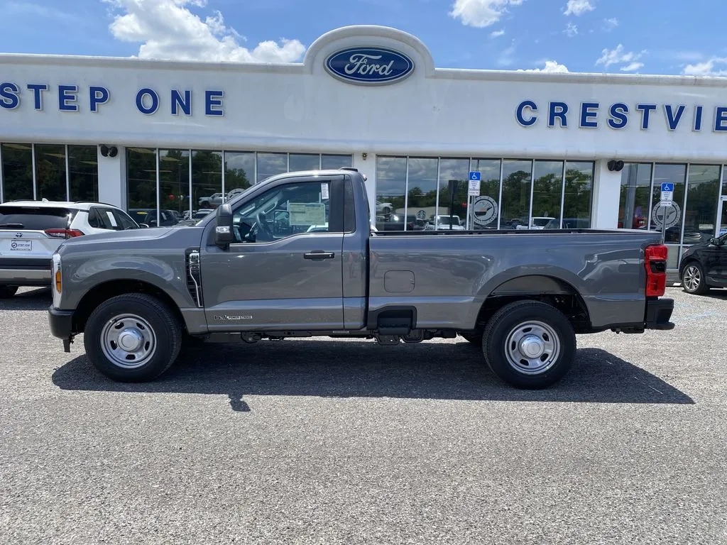 2025 Ford F-350 Super Duty XL - Photo 6