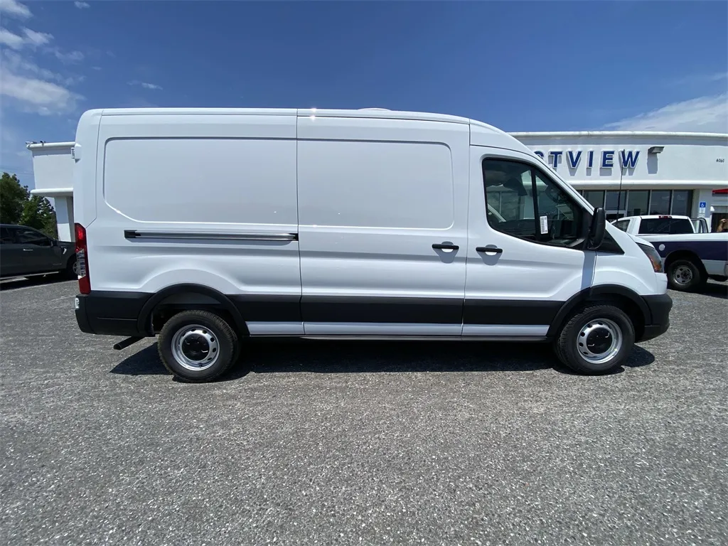 2025 Ford Transit photo 4