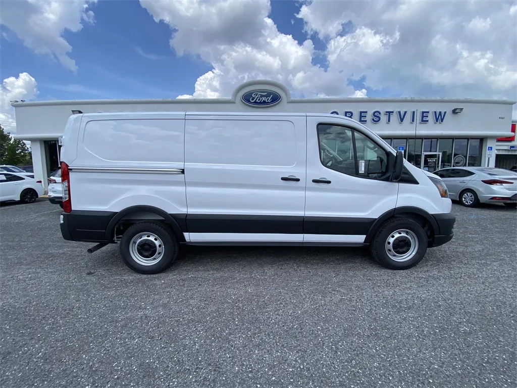 2025 Ford Transit photo 4