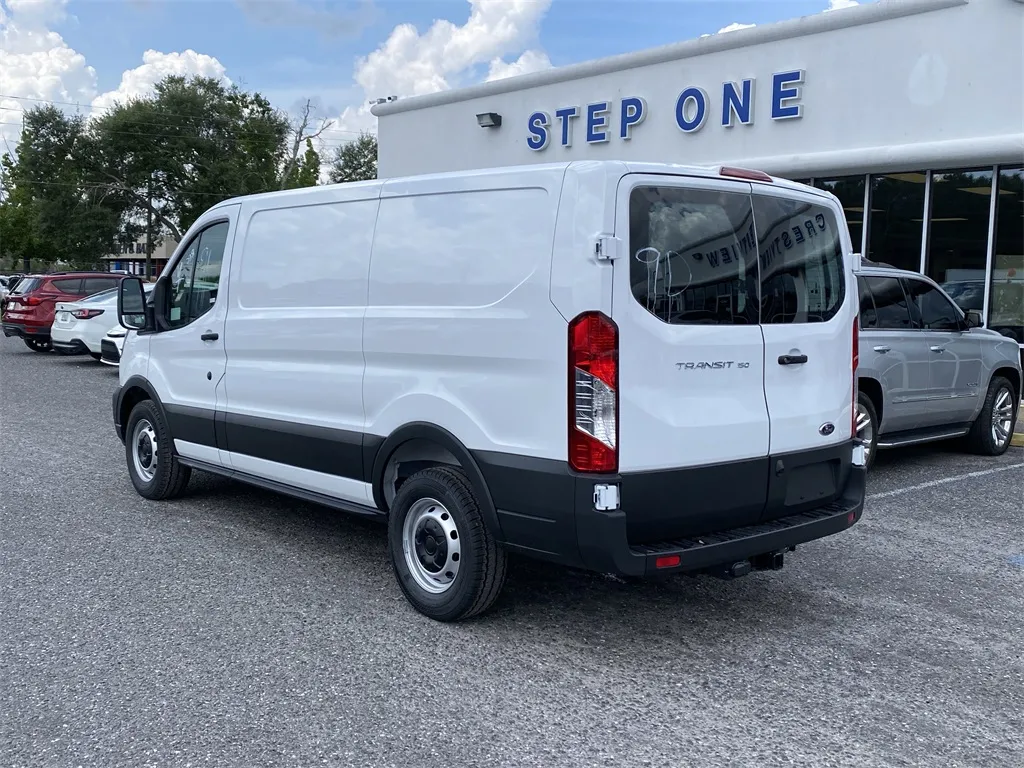 2025 Ford Transit photo 3