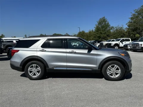 More photos of 2024 Ford Explorer XLT at Step One Ford Crestview, FL