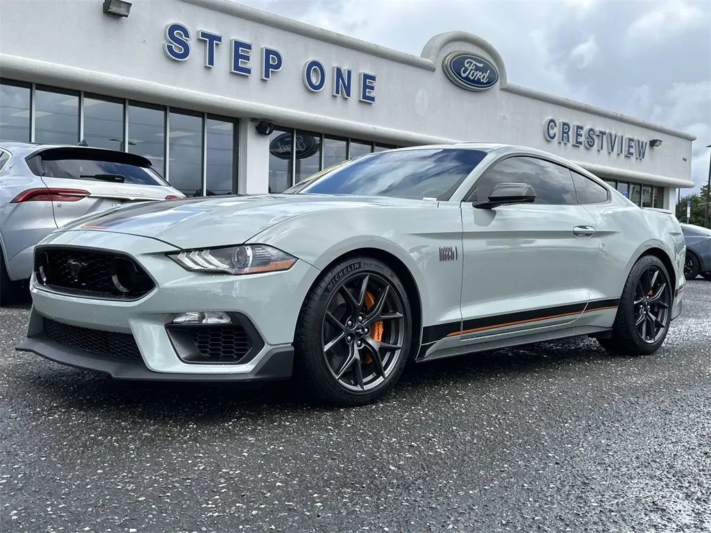 2023 Ford Mustang Mach 1 photo 4