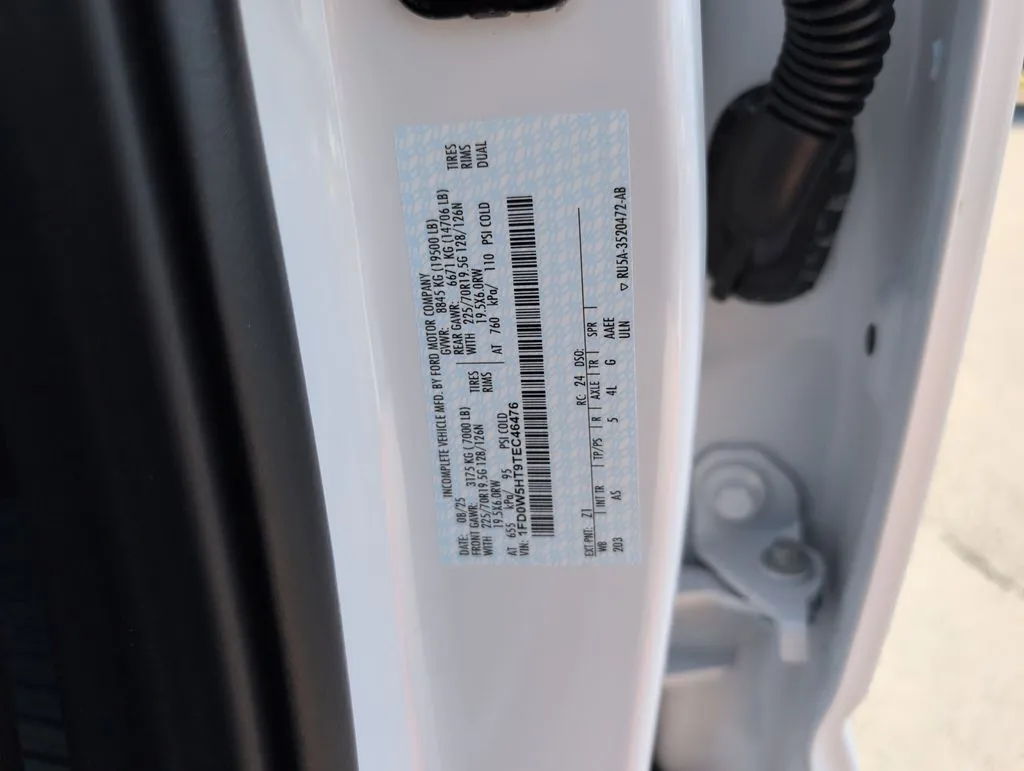 2026 Ford F-550 Super Duty Chassis Cab XL - Photo 29