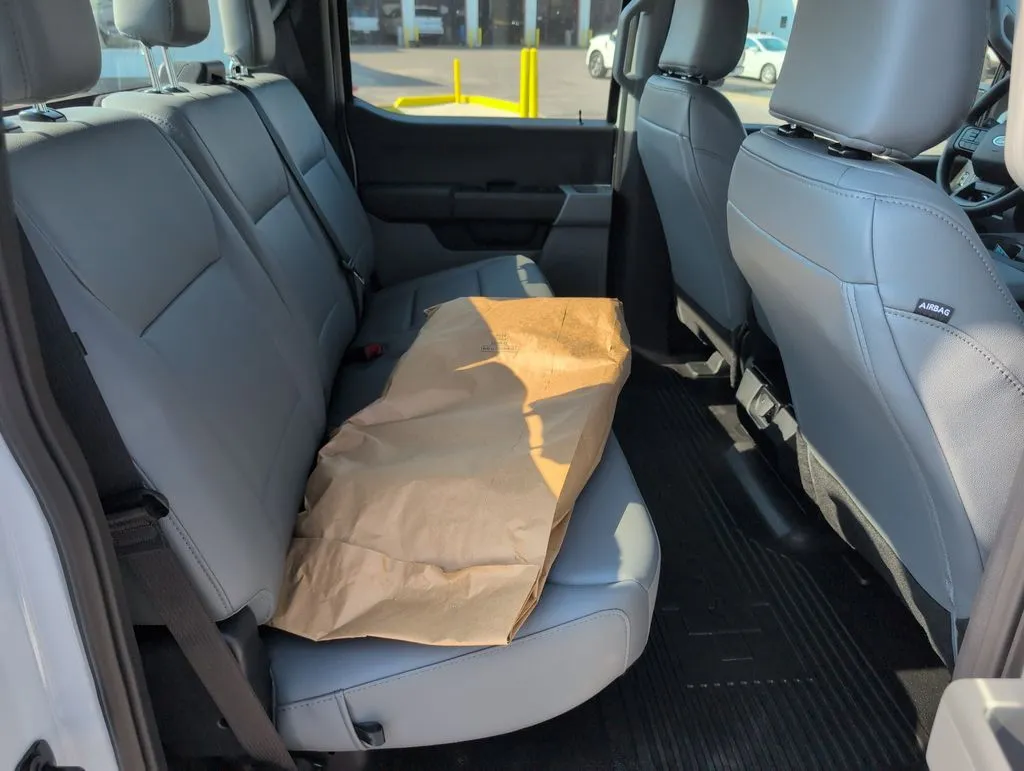 2026 Ford F-550 Super Duty Chassis Cab XL - Photo 26