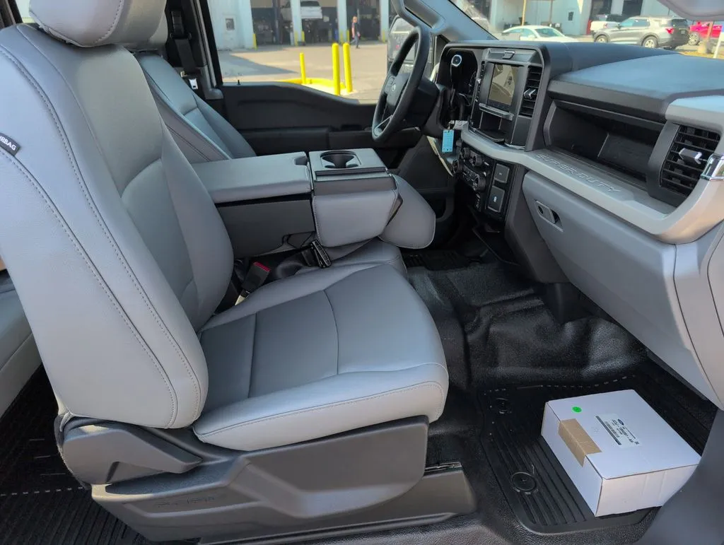 2026 Ford F-450 Super Duty Chassis Cab XL - Photo 21