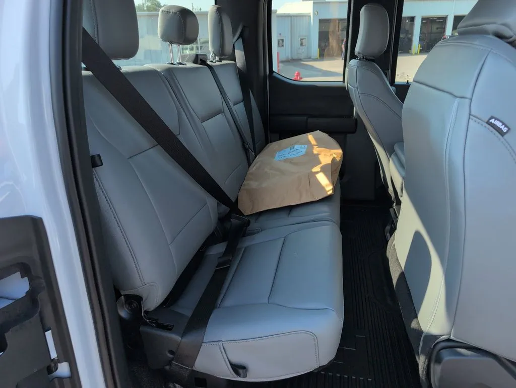 2026 Ford F-450 Super Duty Chassis Cab XL - Photo 20