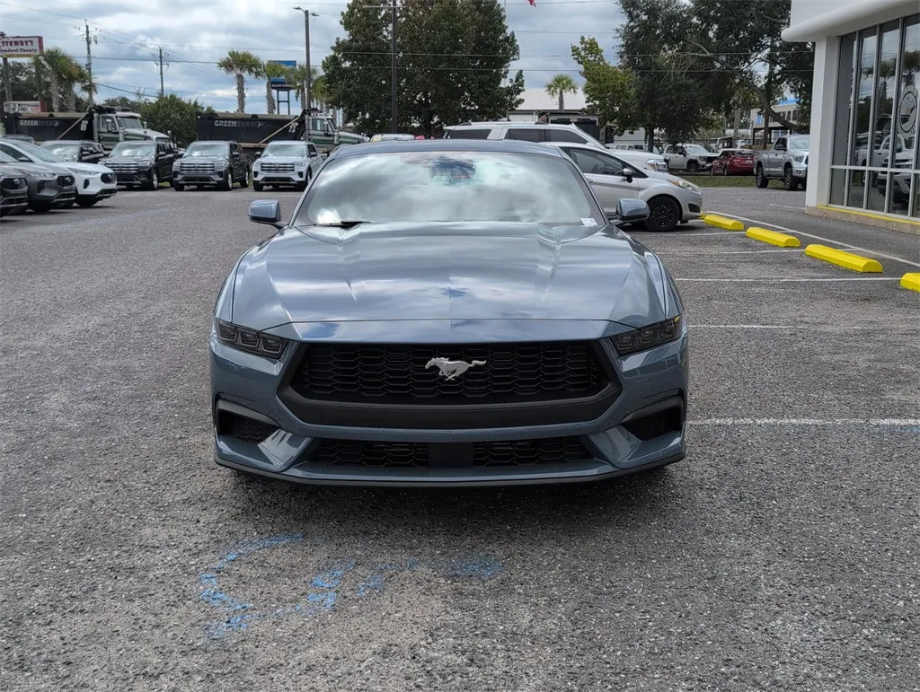 2025 Ford Mustang EcoBoost Premium photo 2