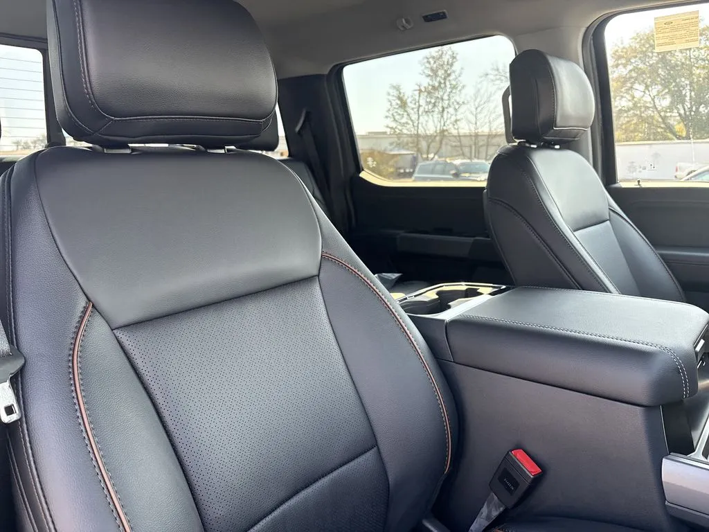 2026 Ford F-350 Super Duty Lariat - Photo 17