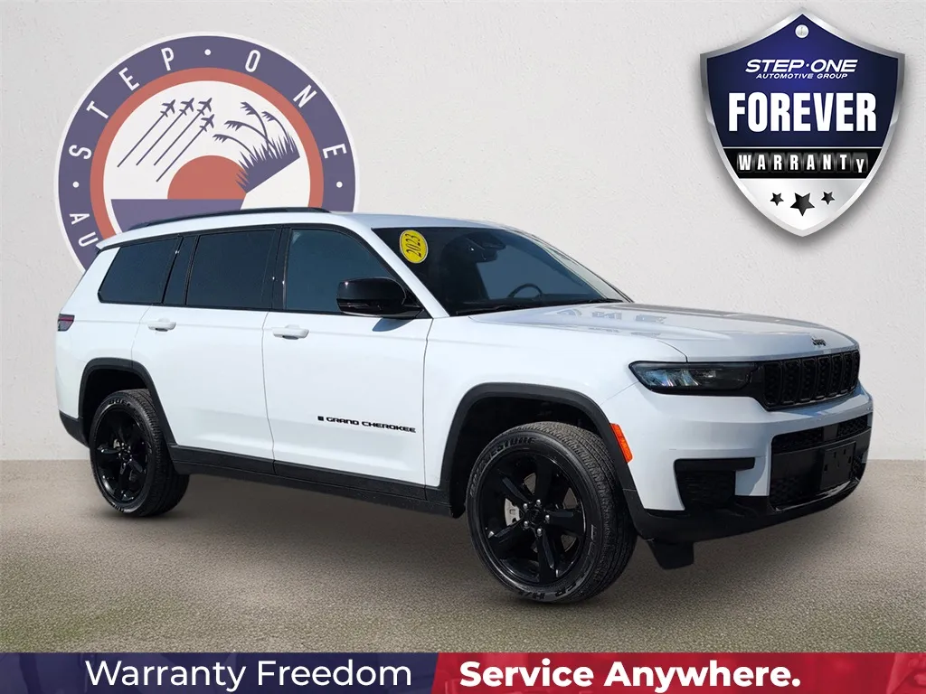 White 2023 Jeep Grand Cherokee L Altitude for sale in Crestview, FL