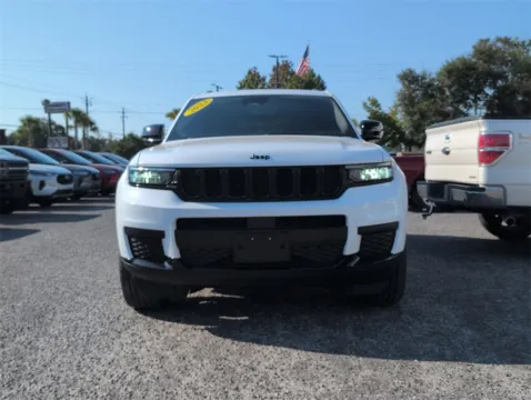 More photos of 2023 Jeep Grand Cherokee L Altitude at Step One Ford Crestview, FL