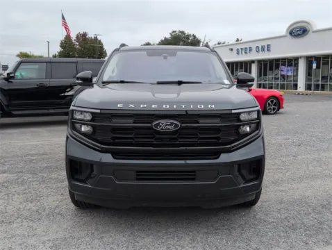 More photos of 2025 Ford Expedition Active at Step One Ford Crestview, FL
