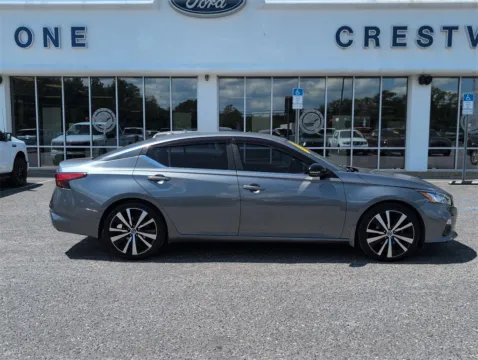 More photos of 2019 Nissan Altima 2.5 SR at Step One Ford Crestview, FL