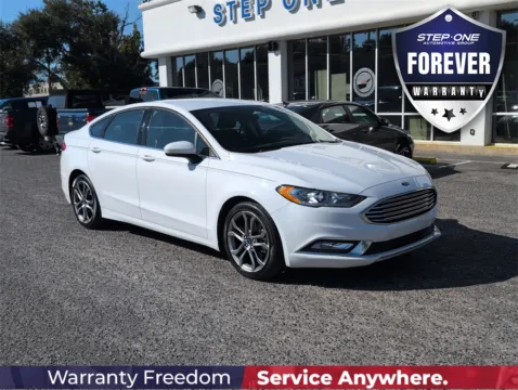 White 2017 Ford Fusion SE for sale in Crestview, FL