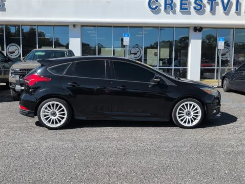 More photos of 2017 Ford Focus ST at Step One Ford Crestview, FL
